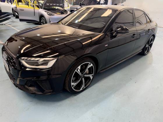 AUDI A4 2.0 TFSI MHEV S LINE S TRONIC AUDI A4 2.0 TFSI MHEV S LINE S TRONIC